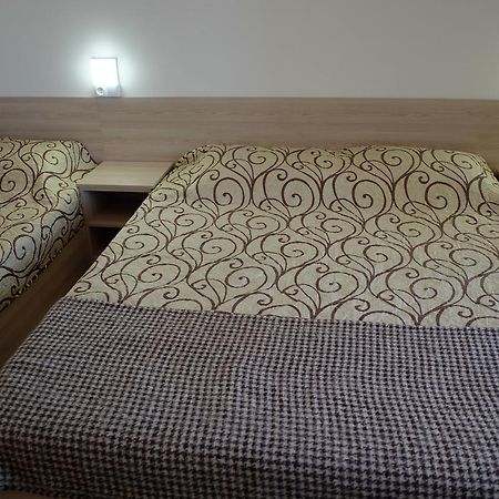 Lokomotiv 1006А Hotel ซาโตกา ภายนอก รูปภาพ
